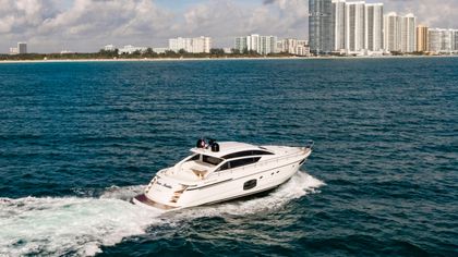 62' Pershing 2021 Yacht For Sale